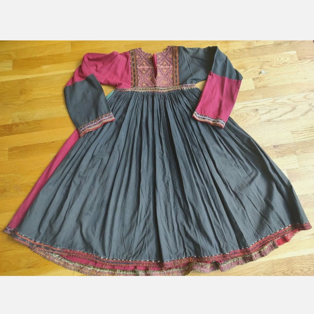 Vintage 70s Red Black Kaftan Boho Handmade Small - image 2